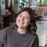 La-commu-Clara-directrice-artistique-membre-entrepreneuse-audacieuse