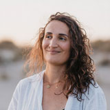 La-commu-CLaire-masseuse-yoga-membre-entrepreneuse-audacieuse